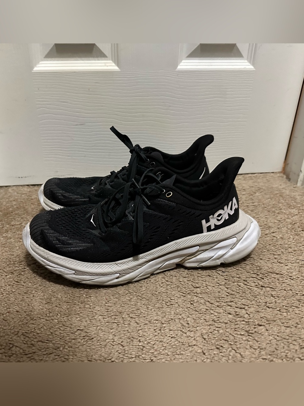 HOKA Women's Clifton 10 Running Shoes